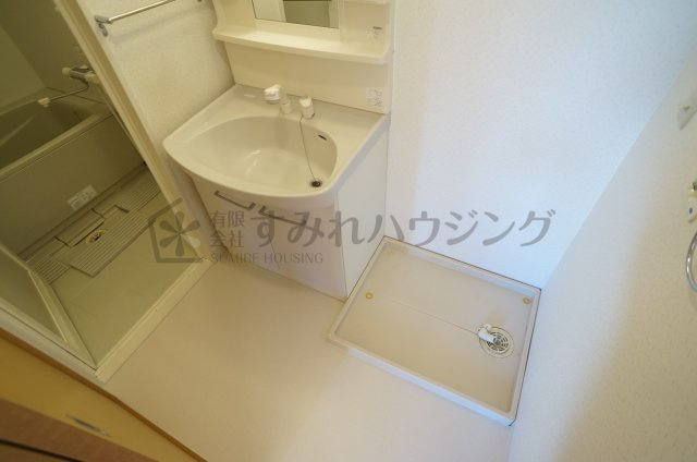 フローラル宝塚の洗面所|参考、同建物・同間取りの号室