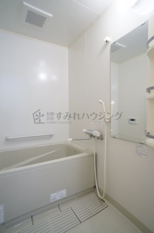 フローラル宝塚の浴室|参考、同建物・同間取りの号室