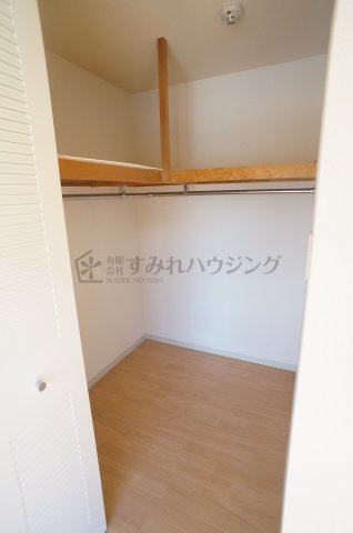 フローラル宝塚の収納|参考、同建物・同間取りの号室