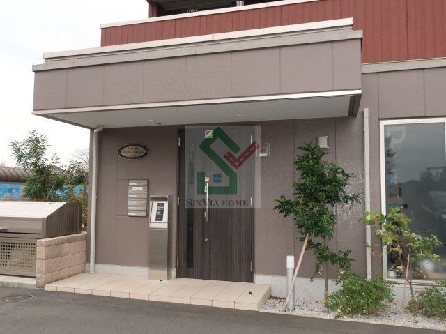 カルフール前沢のエントランス