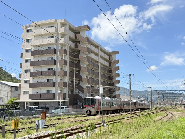 アルファスマート広の外観