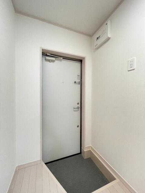 シャンテ新小岩の玄関