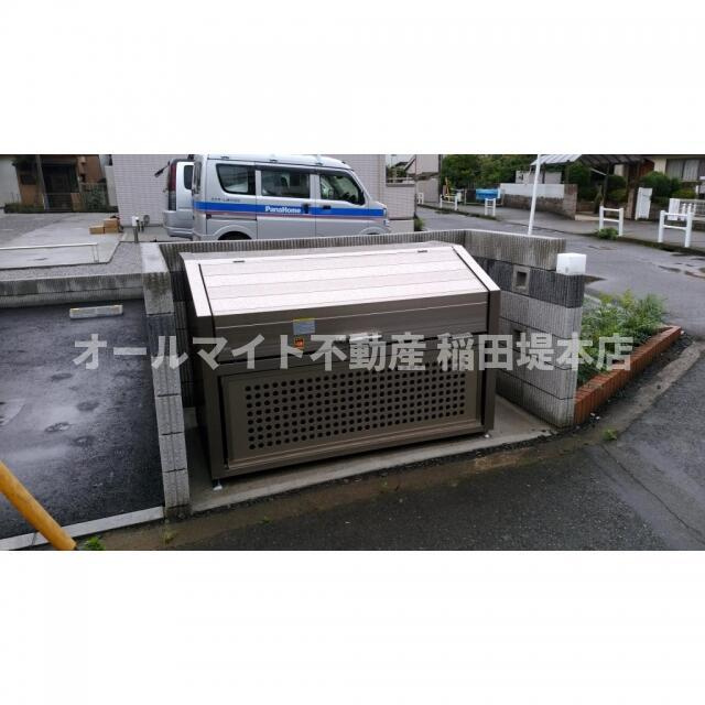稲城市東長沼のアパートのその他共用部分
