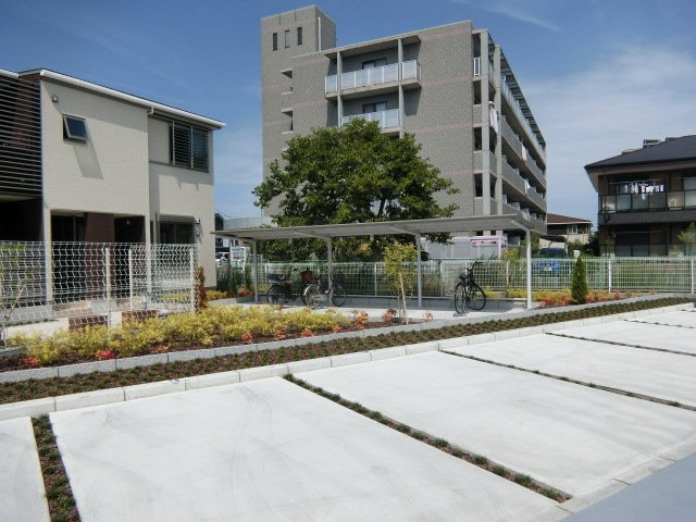 エテルネル アンジュ Ⅰの駐車場