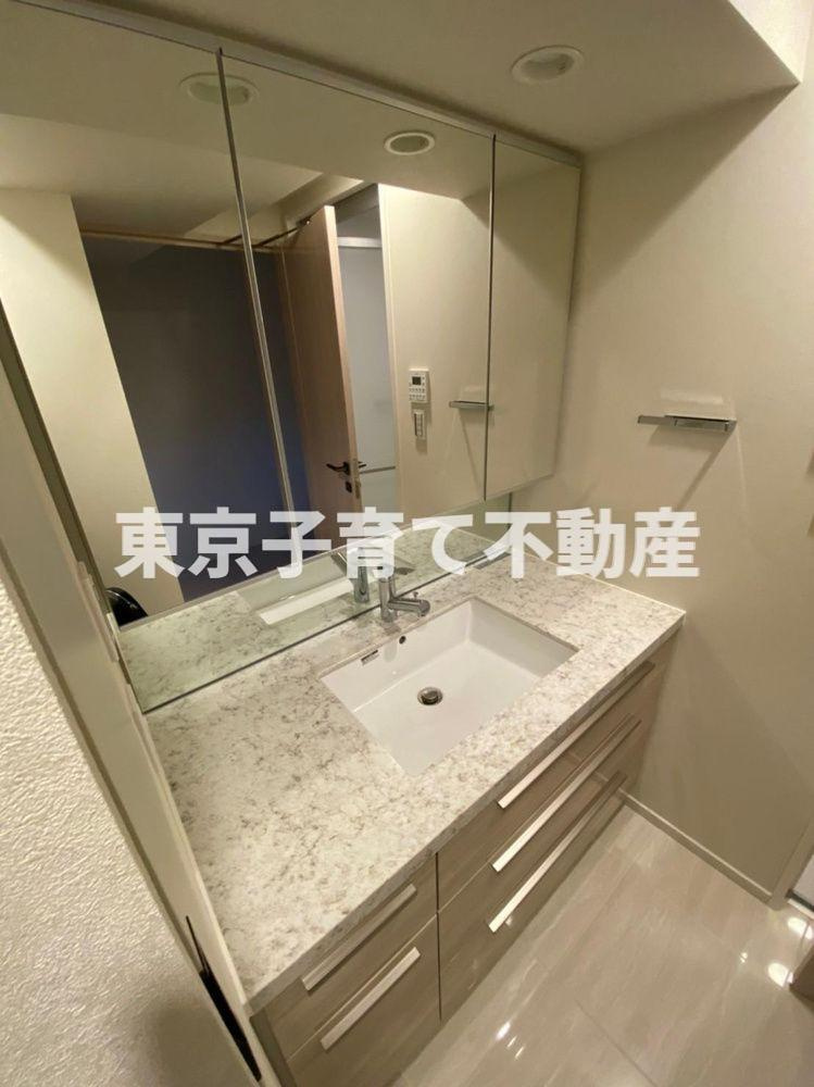 コノート茗荷谷の洗面所