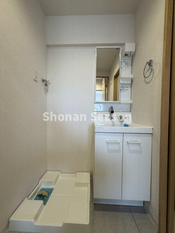 【現地画像あり】セザール第二厚木の独立洗面台|使い勝手良好な独立洗面台は新規交換済み！