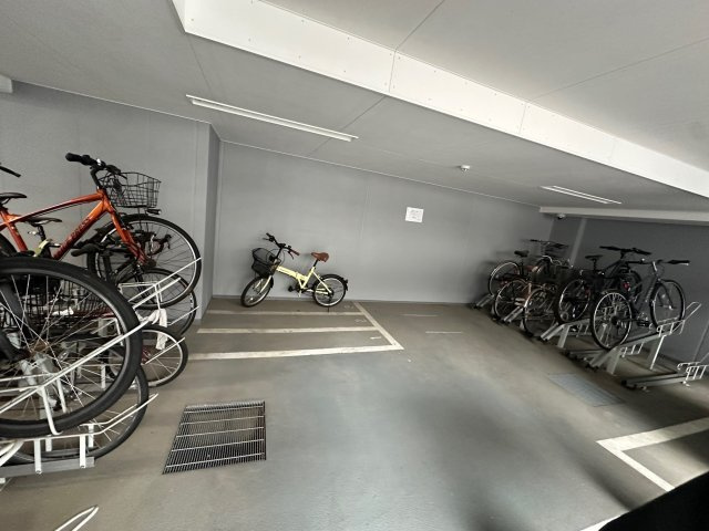 プラウドフラット南品川の駐車場|駐輪場