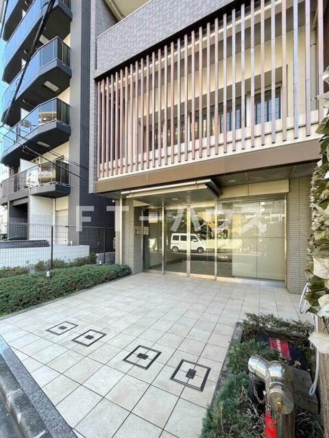 S-FORT船橋本町のエントランス