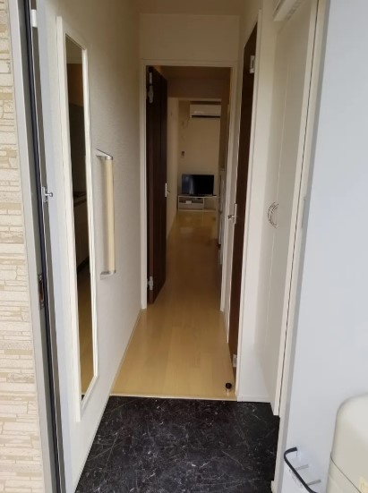 レオネクストキュヴェージュの玄関