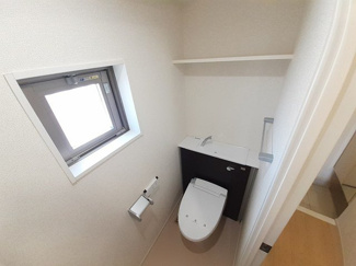 【トイレ】 | アンドーバーテラス銘苅（Ｄ） | 清潔感のあるトイレです