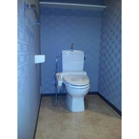 服部ビルのトイレ|コンパクトで使いやすいトイレです