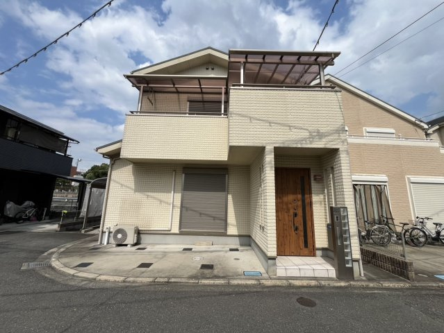 大東市三箇5　中古戸建の外観|きれいな外観です☆