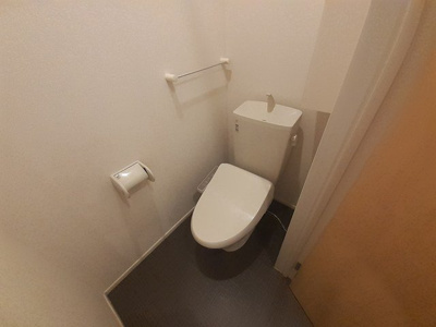 【トイレ】 | エスプラネード | 清潔感のあるトイレです