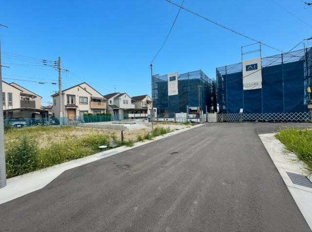 宝塚市山本野里　第1期　新築一戸建ての前面道路含む現地写真|周辺は落ち着いた街並みの住宅地！子育てがしやすい住環境です！まだ未完成ですが、現地でしかわからない事もございます。是非一度ご覧ください。