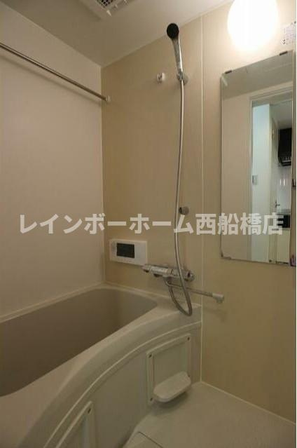 RIZEST幕張の浴室