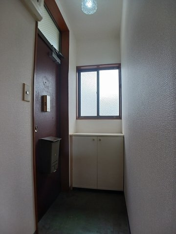 セントラルハイツＣの玄関