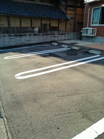 ライム　ブライト　Ｂの駐車場