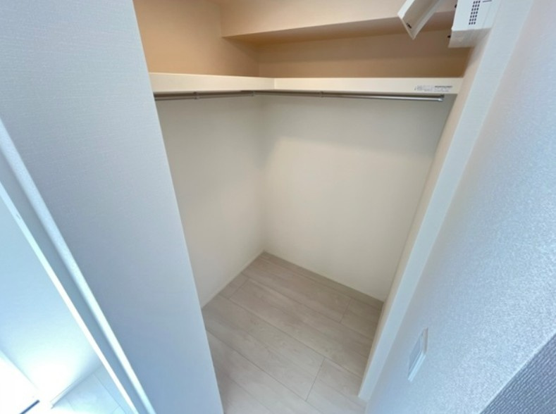 川崎市多摩区菅２丁目のアパートの収納