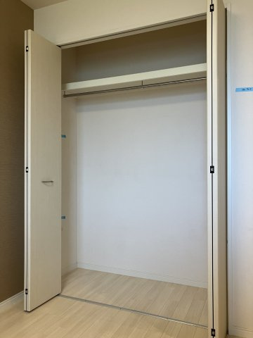 稲城市矢野口の賃貸マンションの収納