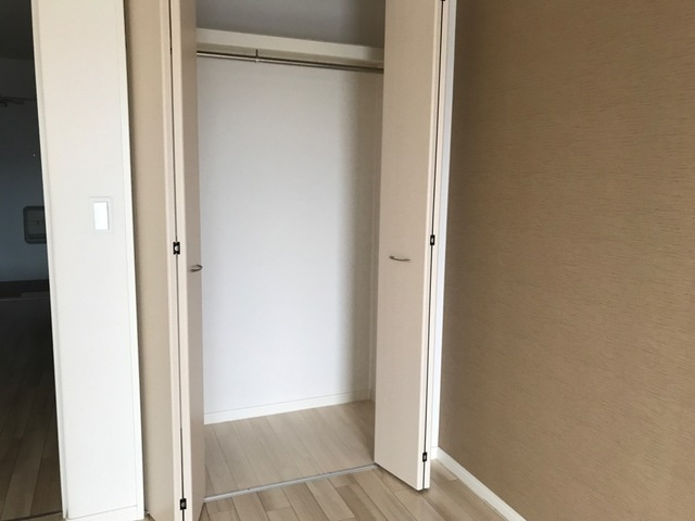 稲城市矢野口の賃貸マンションの収納