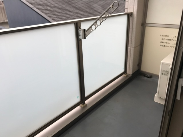 稲城市矢野口の賃貸マンションのバルコニー