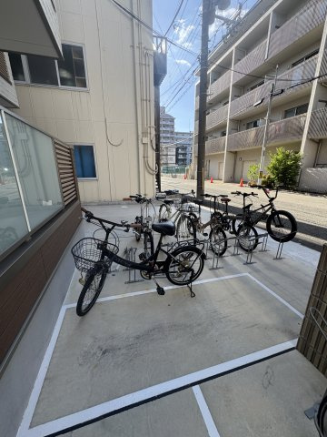 F asecia aireの駐車場