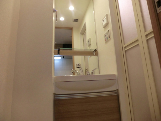 プレサンスみなと元町駅前の洗面所