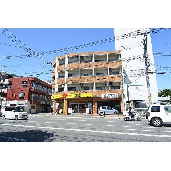 サンハイツ松田の外観