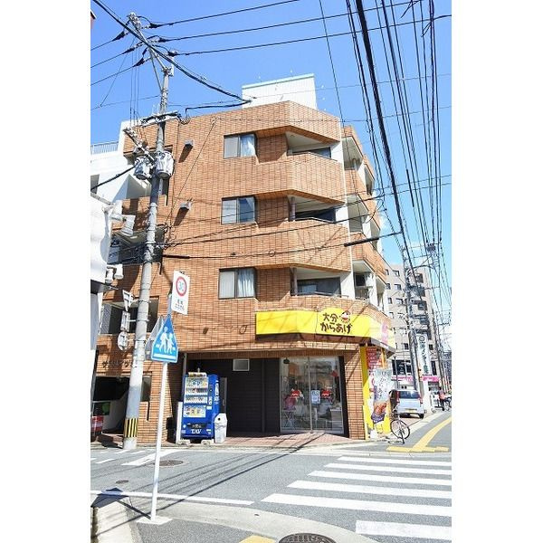 サンハイツ松田の外観