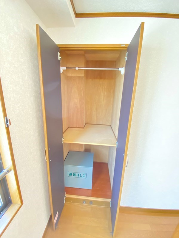 山口ビルの収納