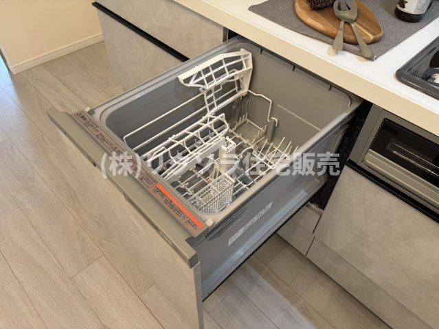 寝屋川日光ハイツの設備|食器洗い乾燥機
■物件内覧・資金計画相談・住宅ローン相談、リフォーム相談、お問合せ受付中■
※当日・翌日のご内覧、ご相談はお電話でのお問合せがスムーズです！