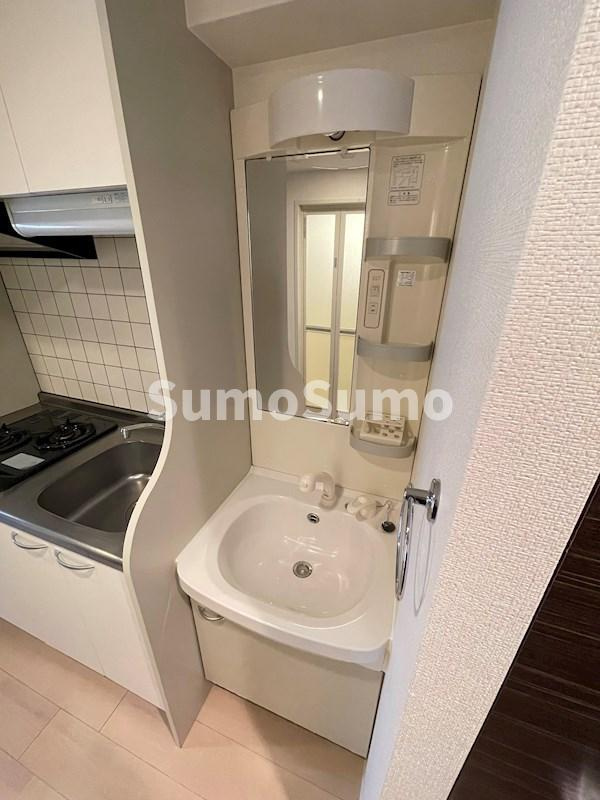 プレサンス神戸プレシャスの独立洗面台