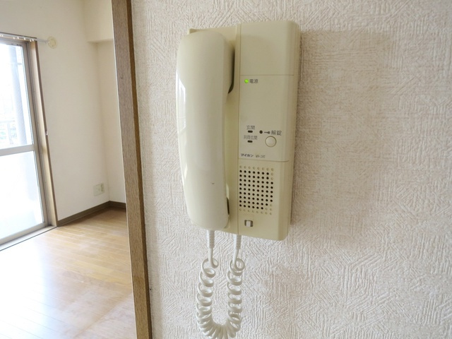 パレソレイユのセキュリティ|インターホン完備しています。