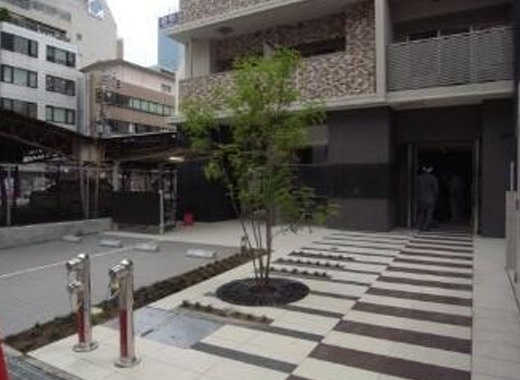 アスヴェル南森町のエントランス