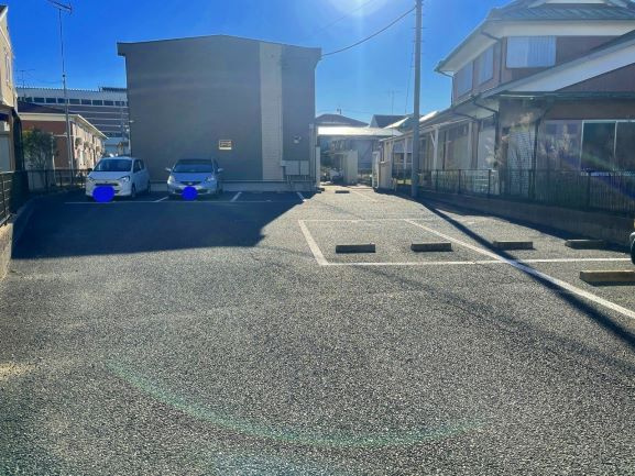レオパレス３ｍの駐車場