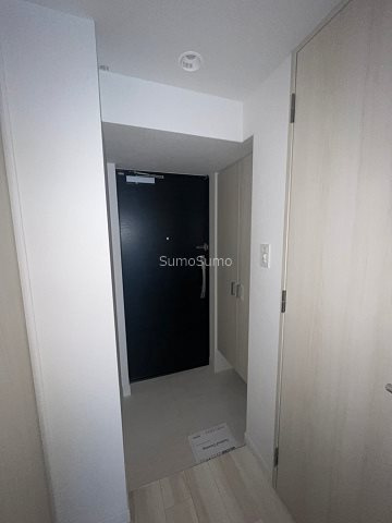 S-RESIDENCE日本橋Qualierの玄関