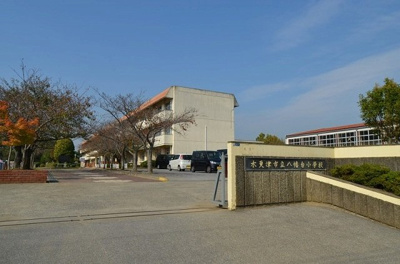 【周辺】 | ローマアリエスＦ | 木更津市立八幡台小学校まで750m