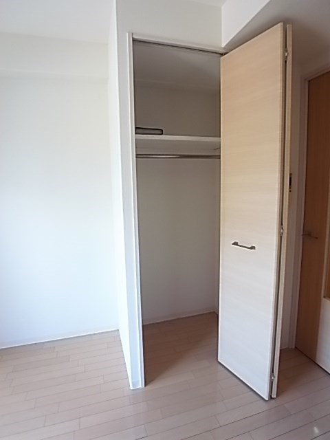 エスティライフ三宮東の収納