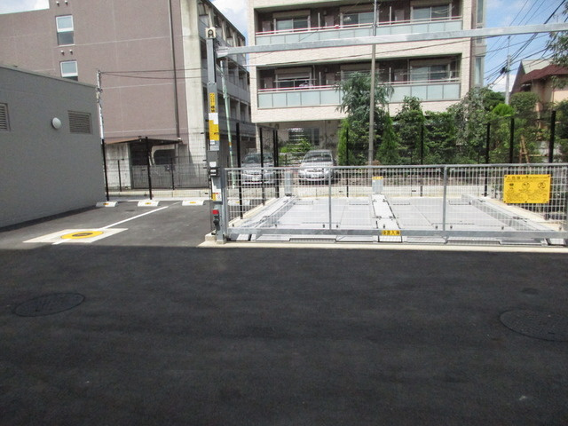 【駐車場】 | ザ・パークハビオ高円寺