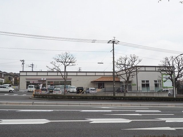 【周辺】 | パインヒルズ | セブンイレブン小倉にれの木坂店まで350m