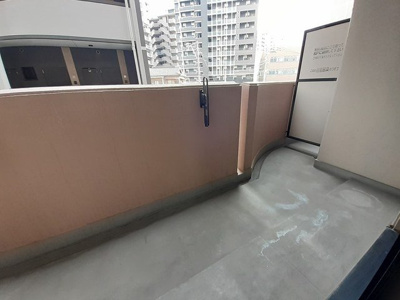 【バルコニー】 | セレスタイト黒崎 | 暖かな日差しのふりそそぐバルコニー