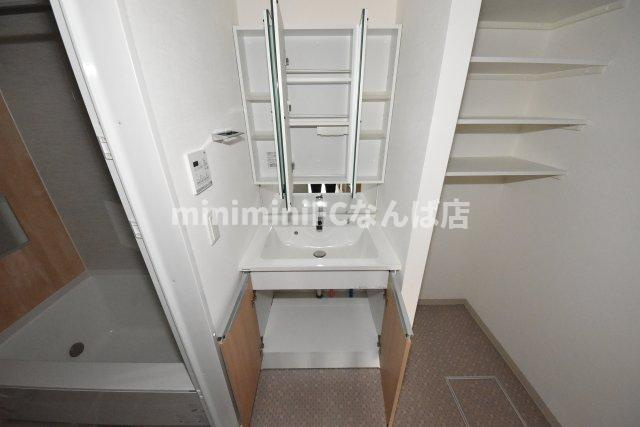シーズンフラッツ靱本町