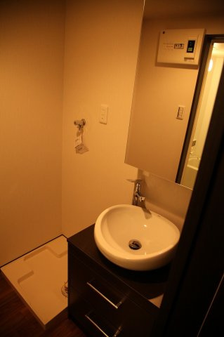 【洗面所】 | ビータス竹下弐番館 | 忙しい朝には欠かせない洗面所です※写真は類似です
