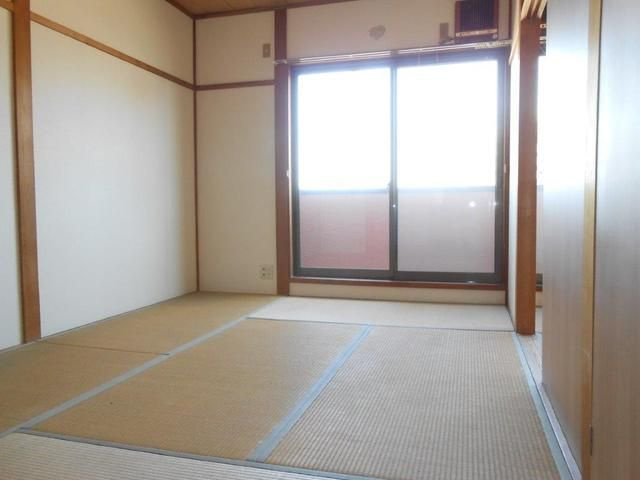 【寝室】 | ハラックスⅡ | 落ち着いた色調の寝室です