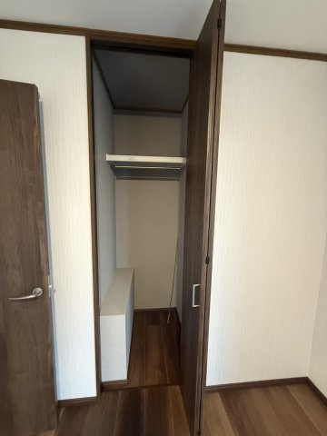 森河内西2丁目　中古戸建の収納