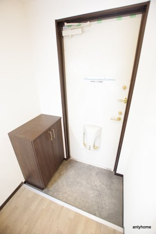 みおつくし西梅田Ⅳ 仲介手数料無料の玄関