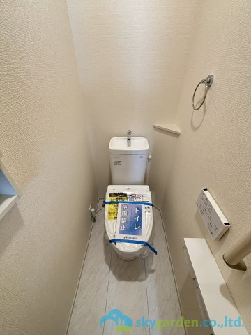 平塚市虹ケ浜　新築戸建　全2棟1期1号棟のトイレ