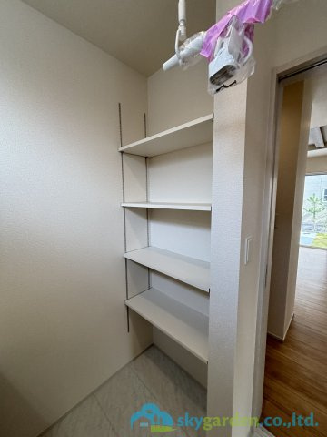 平塚市虹ケ浜　新築戸建　全2棟1期1号棟の収納