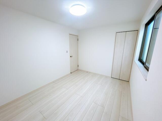 名古屋市北区上飯田北町の洋室