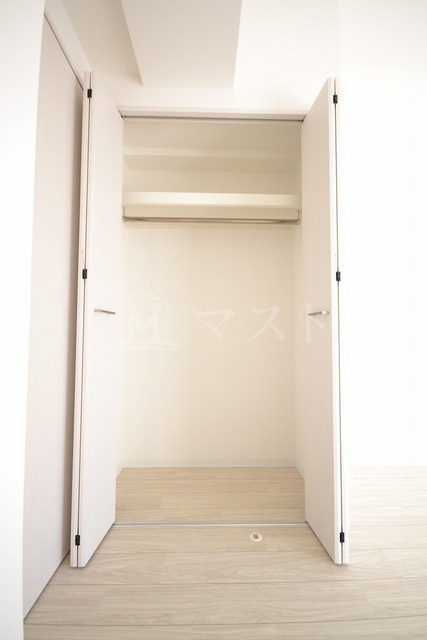 フォレ長堀通南の収納